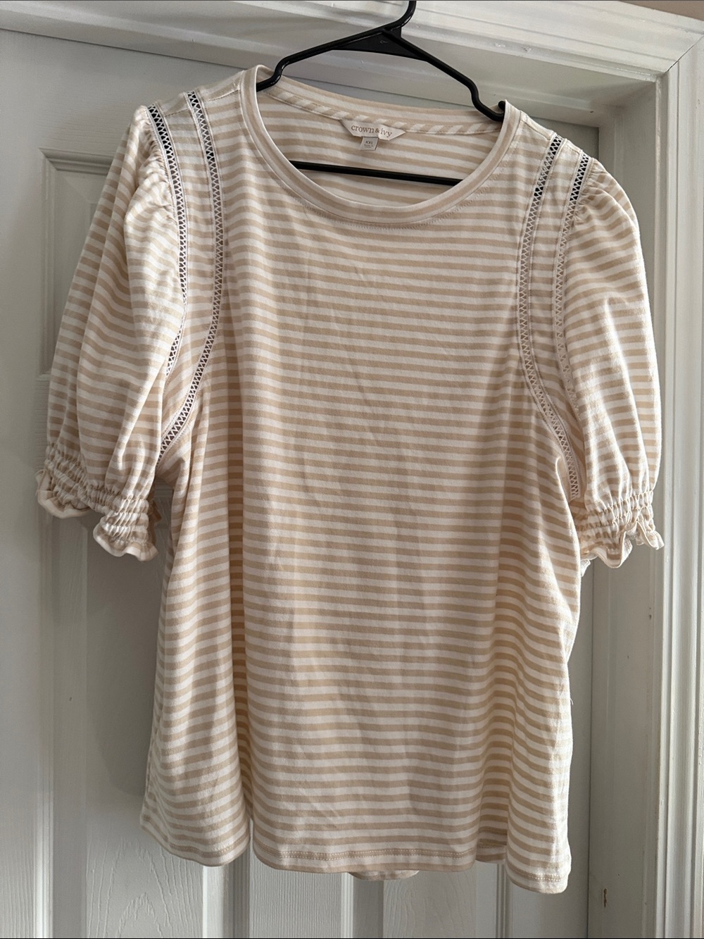 crown & ivy Cream and White Striped Puff Sleeve Tee
